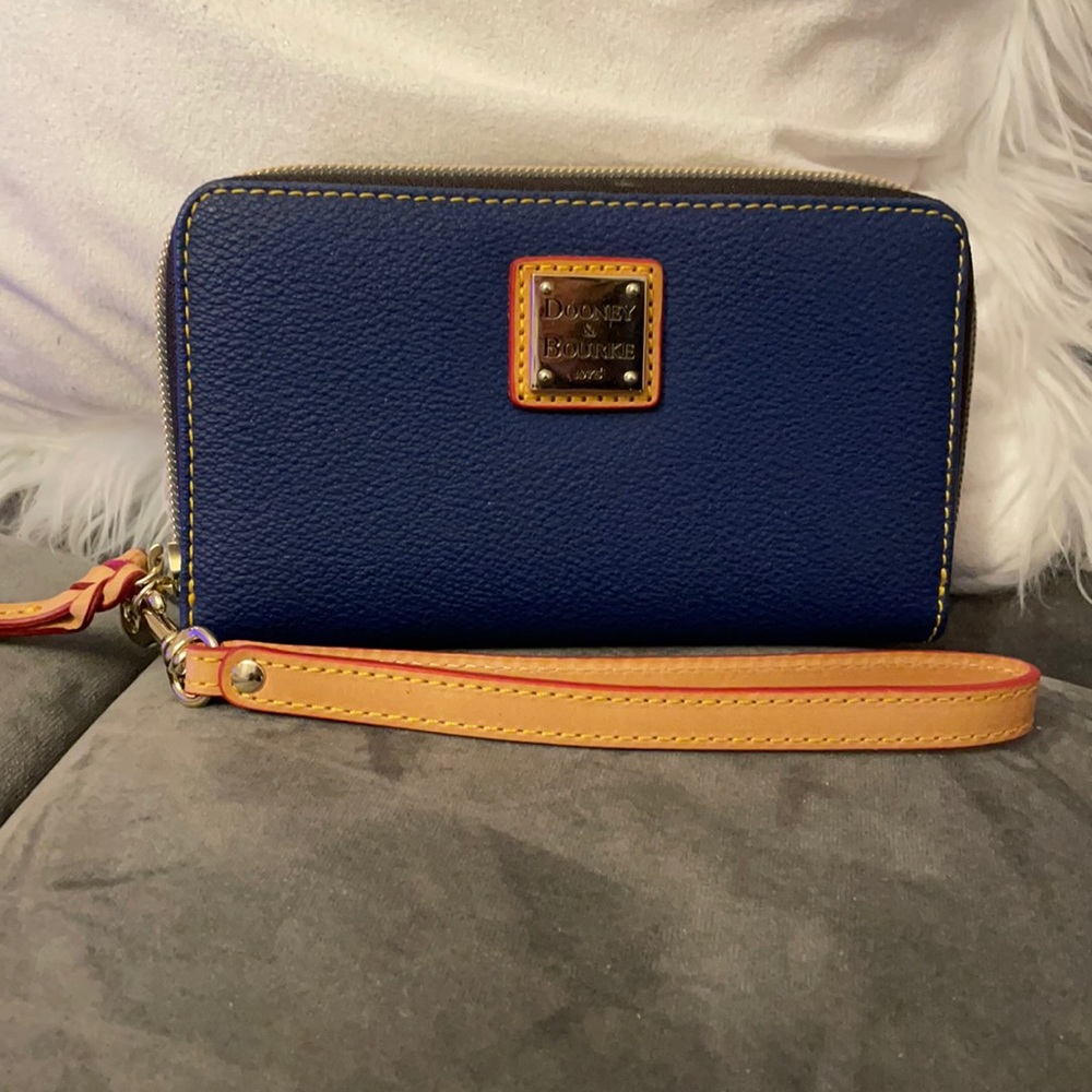 COPY - Dooney & Bourke Zip Around Wristlet